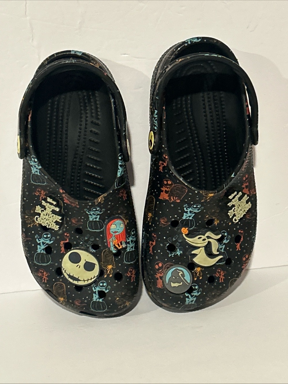 Disney The Nightmare Before Christmas CROCS Size J 3, VGUC, Glow In Dark!